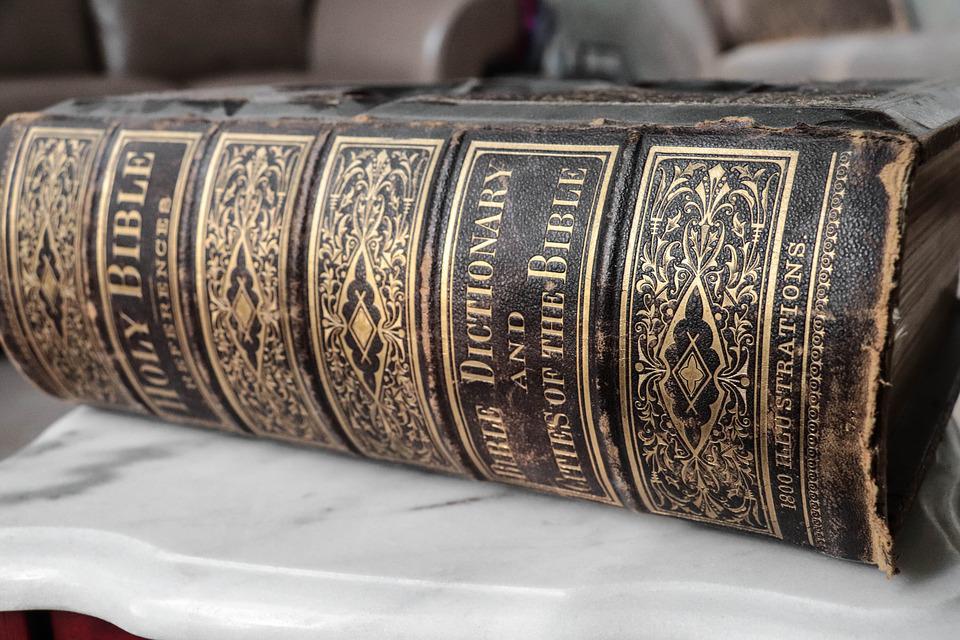 Engineer PROVES Bible is Written by Non-Human Source (Chuck Missler)